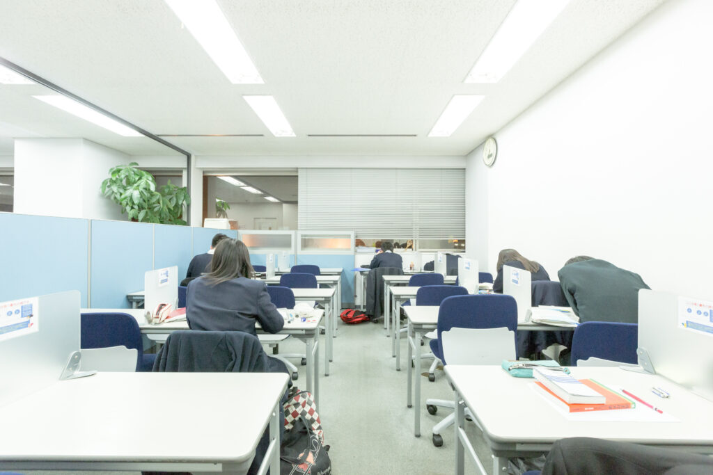 コムタス進学セミナー自習室