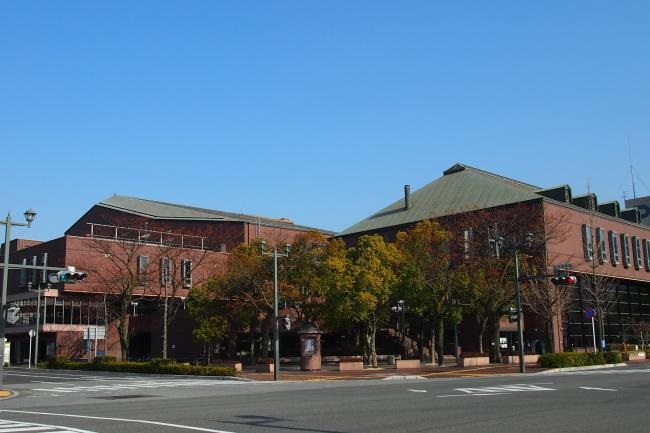 呉市中央図書館（呉市提供）
