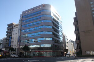 コムタス外観